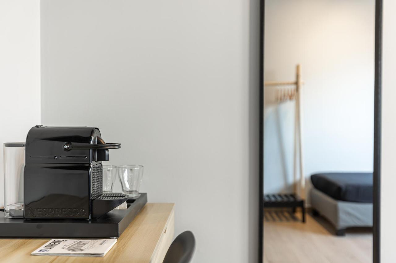 אפרטהוטל Ermoo Athens Modern Living מראה חיצוני תמונה